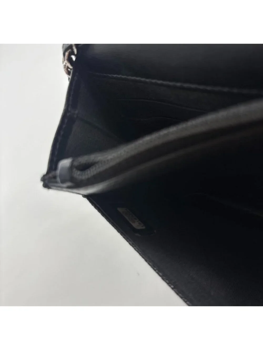 Chanel Super Caviar Leather Chain Wallet Black CC Logo Shoulder